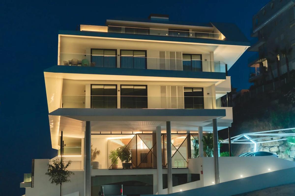 Obra nueva CARAT SKY VILLAS en Fuengirola (Revista) photo 2