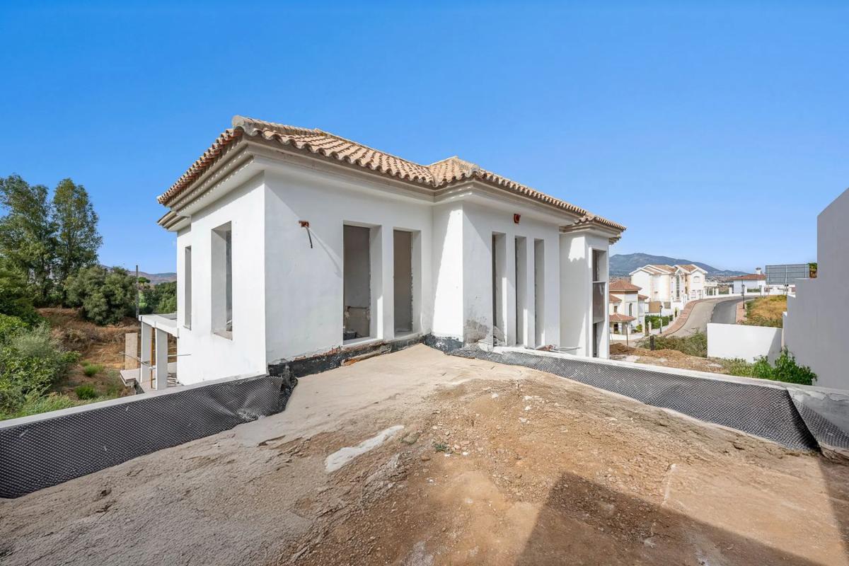 Propiedades en venta y alquiler en España photo 2