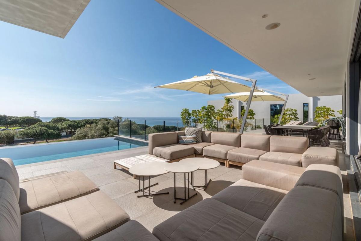 Properties for sale and rent in Spain photo 3