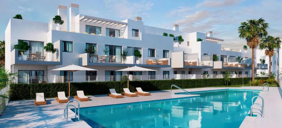 Obra nueva Célere Baviera Golf III en Caleta de Velez (Revista) photo 1
