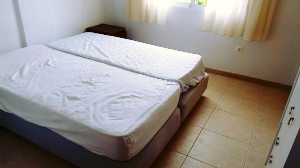 Chalet pareado en calle Rojaleros Ausentes thumbnail 2