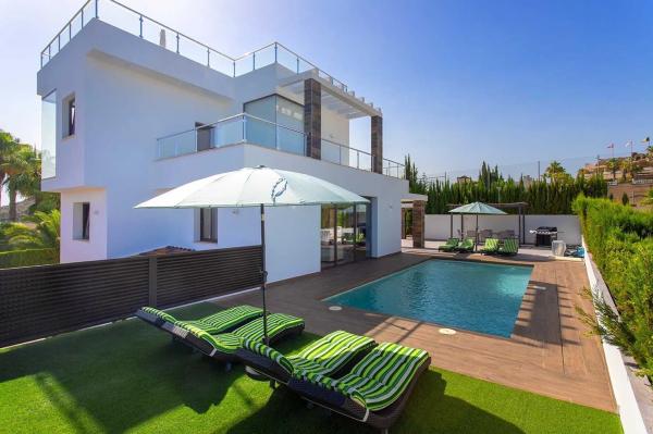 Chalet independiente en venta en Ciudad Quesada, Rojales
photo 1