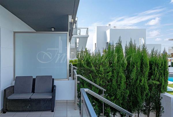 Piso en venta en Avenida de Almería, Rojales
thumbnail 1