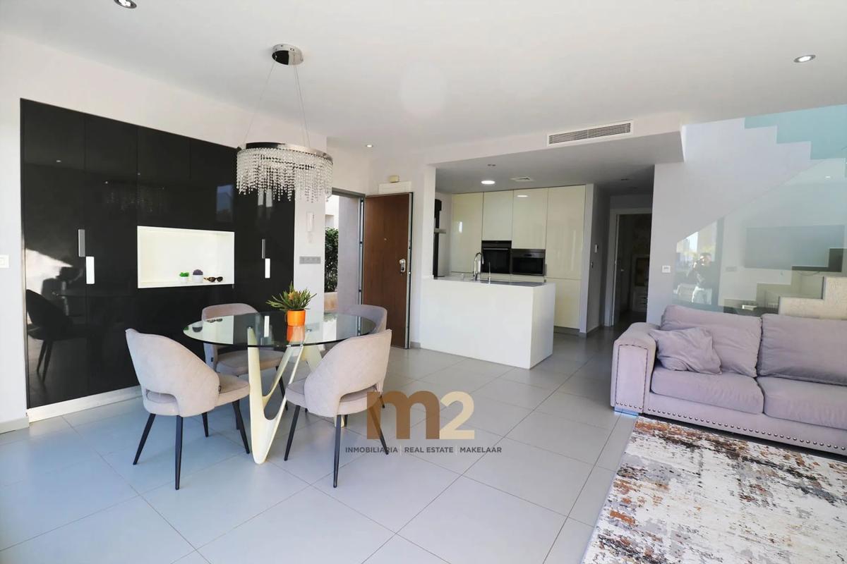 Venta de chalet independiente en Avenida del Salvador, Rojales
photo 4