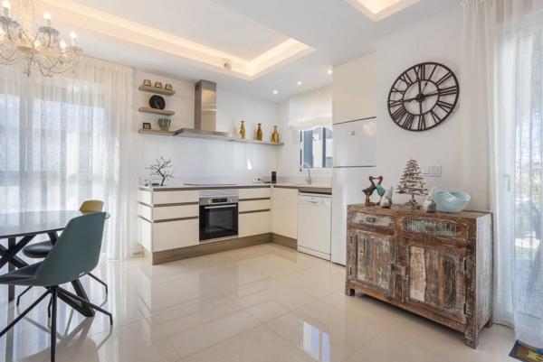 Penthouse for sale at Calle Rias Bajas, Rojales thumbnail 1