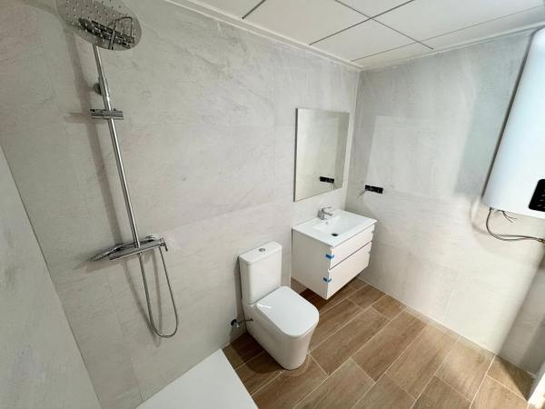 Chalet independiente en venta en Calle Cuaresma, 37, Rojales
thumbnail 1