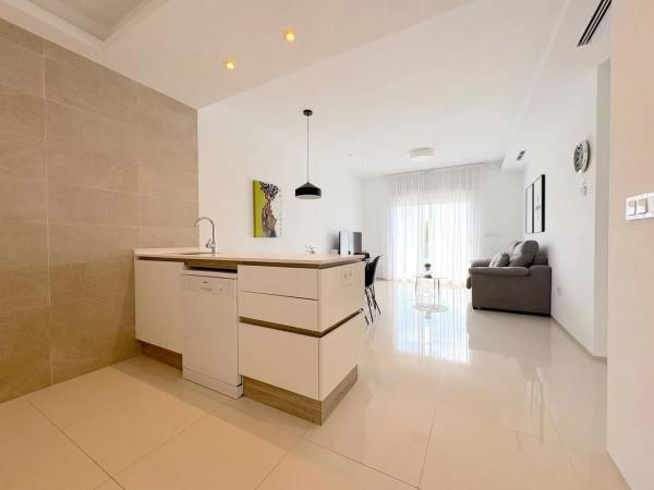 Piso en venta en Avenida de Málaga, Rojales
thumbnail 2