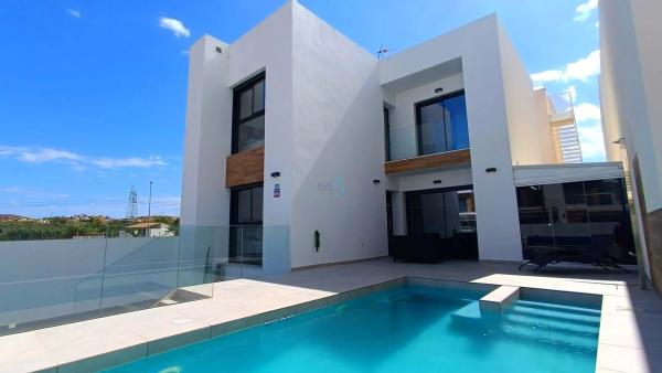 Independent chalet for sale in Centro, Rojales
photo 1