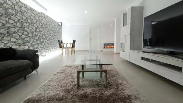 Independent chalet for sale in Centro, Rojales
thumbnail 1