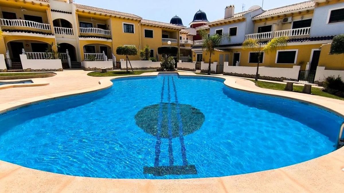 Venta de chalet adosado en Ciudad Quesada , Rojales photo 1