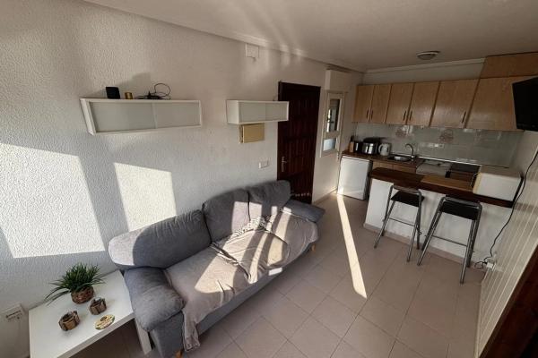 Квартира на продажу на Ciudad Quesada, Рохалес photo 1