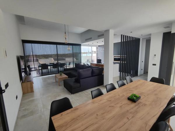 Chalet adosado en venta en Avenida del Recorral, 153 , Rojales thumbnail 2