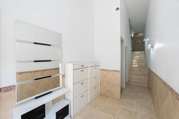 Chalet pareado en calle Romero photo 4