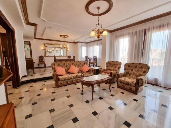 Пентхаус на продажу в Calle Valentín Fuster, Рохалес photo 1