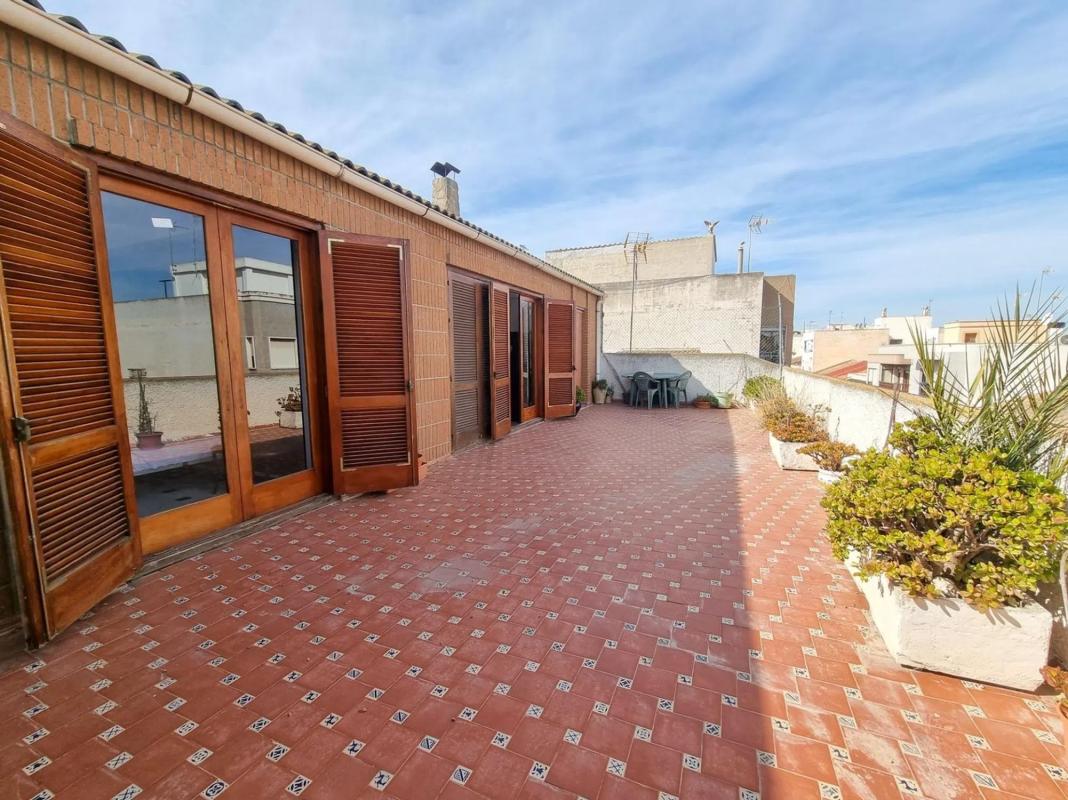 Продажа пентхауса на  Calle Valentín Fuster, Рохалес photo 2