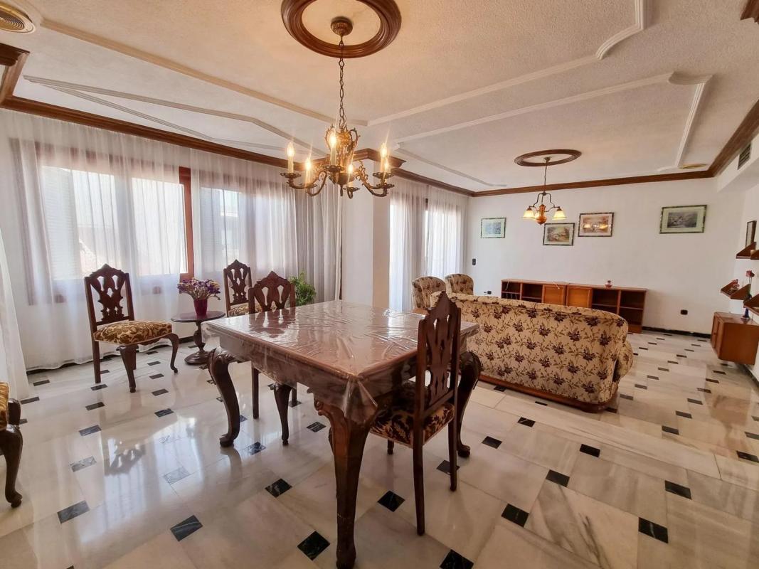 Продажа пентхауса на  Calle Valentín Fuster, Рохалес photo 3