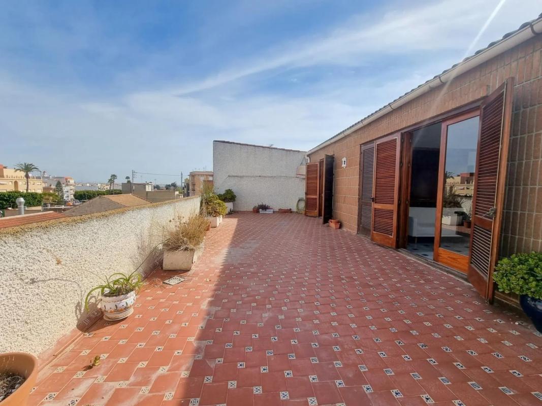 Продажа пентхауса на  Calle Valentín Fuster, Рохалес photo 4