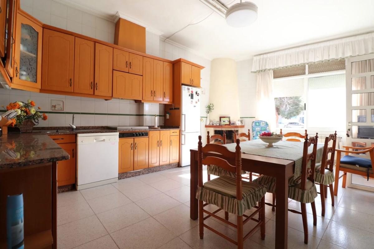 Продажа квартиры на Centro, Рохалес
 photo 5