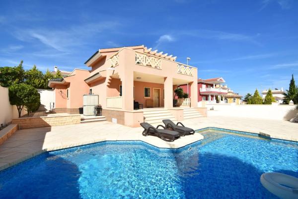 Chalet independiente en venta en Ciudad Quesada, Rojales
thumbnail 1