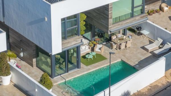 Chalet wolnostojący na sprzedaż w L'Albir, Alfaz del Pi photo 1