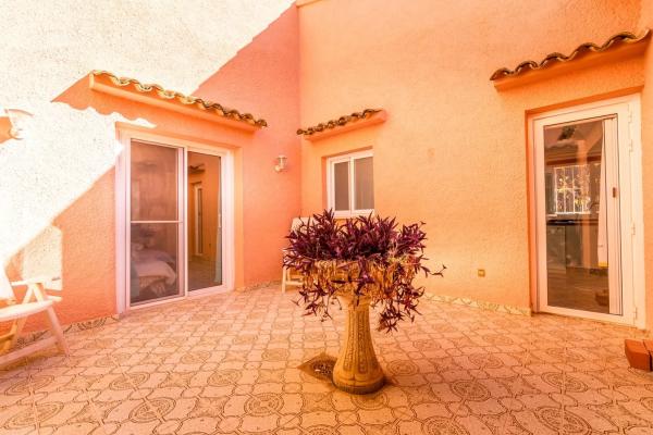Independent chalet for sale in L'Albir, Alfaz del Pi
 photo 4