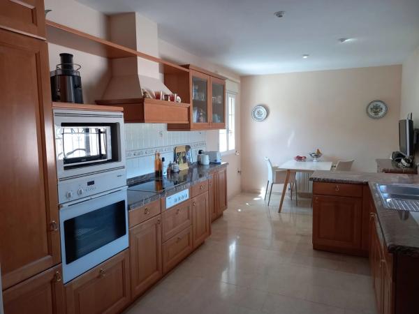 Independent chalet for sale in L'Albir, Alfaz del Pi
 photo 2