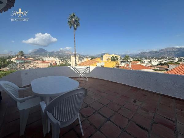 Chalet independiente en venta en Calle Hidra, Alfaz del Pi
thumbnail 1