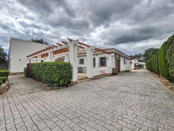 Chalet wolnostojący na sprzedaż w Colonia Escandinavia-Cautivador, Alfaz del Pi thumbnail 1