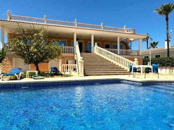 Chalet independiente en venta en Alfaz del Pi Pueblo-Urbanizaciones, Alfaz del Pi
 photo 1