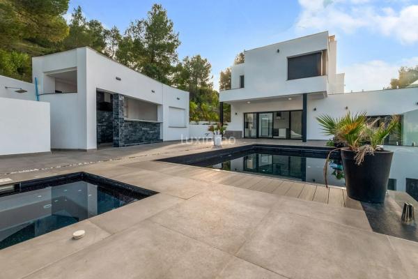Chalet independiente en venta en L'Albir, Alfaz del Pi
 photo 1