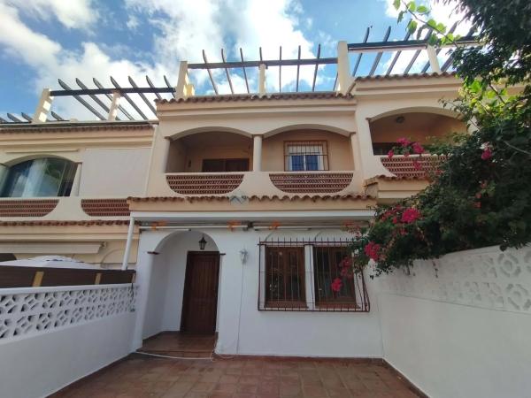 Chalet adosado en venta en Calle Otari , Alfaz del Pi photo 1