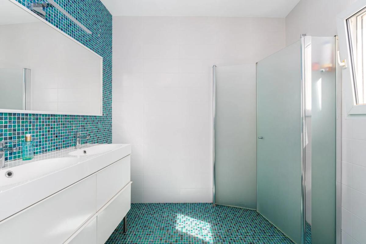 Продажа отдельного шале в Calle Teide, Алфаз дель Пи photo 2