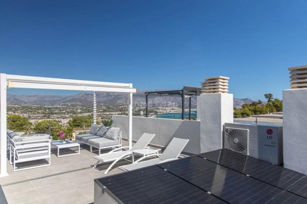 Chalet independiente en venta en L'Albir, Alfaz del Pi
photo 1