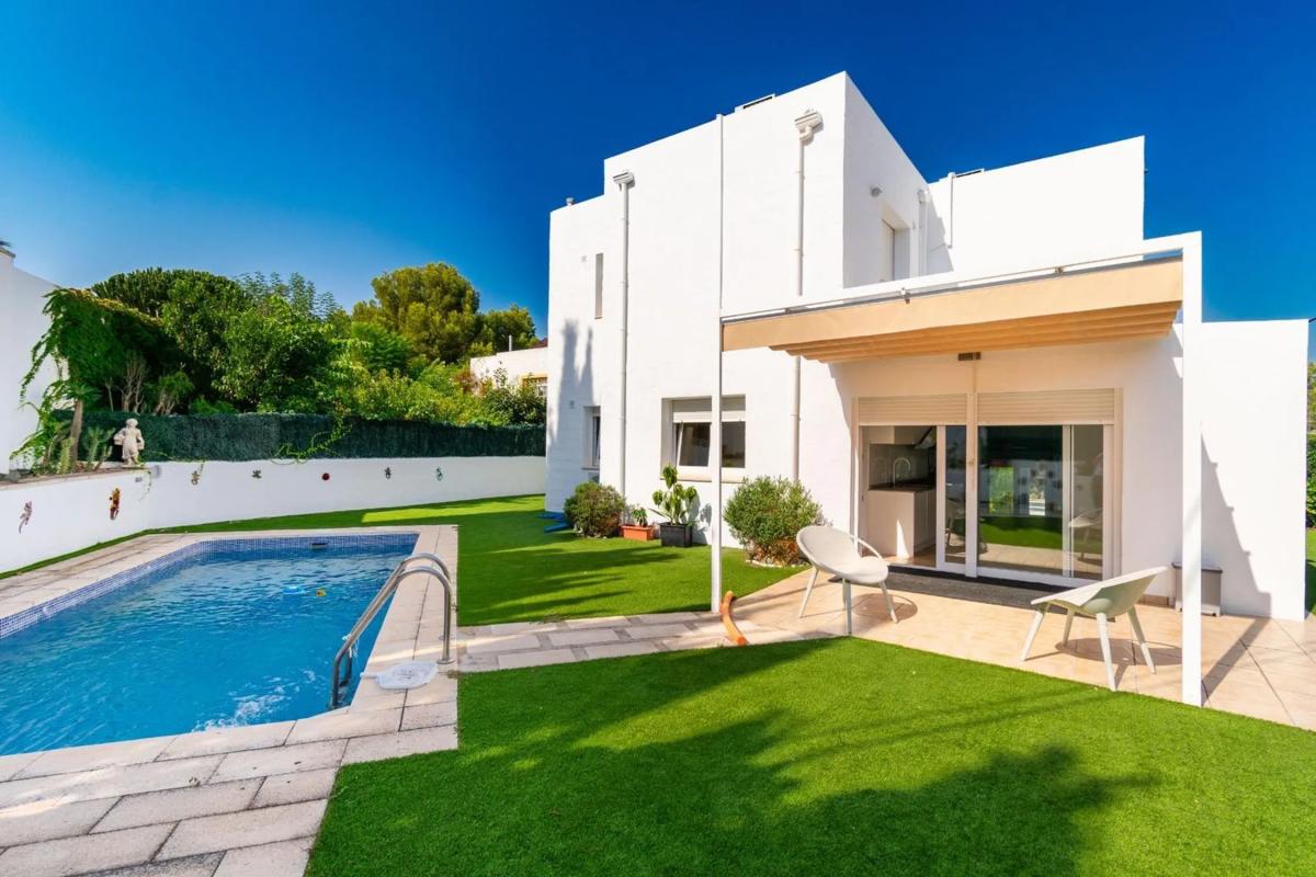 Продажа отдельного шале в  L'Albir, Алфаз дель Пи photo 2