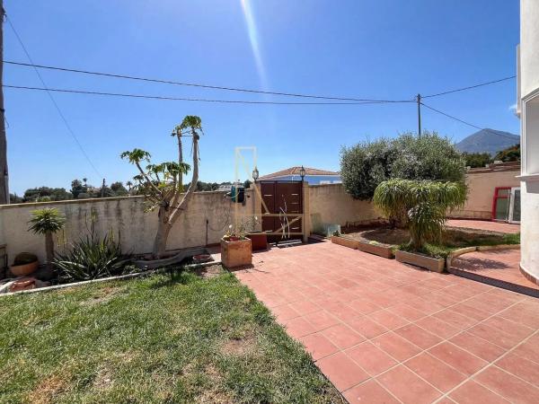 Chalet independiente en venta en Colonia Escandinavia-Cautivador, Alfaz del Pi
 photo 1