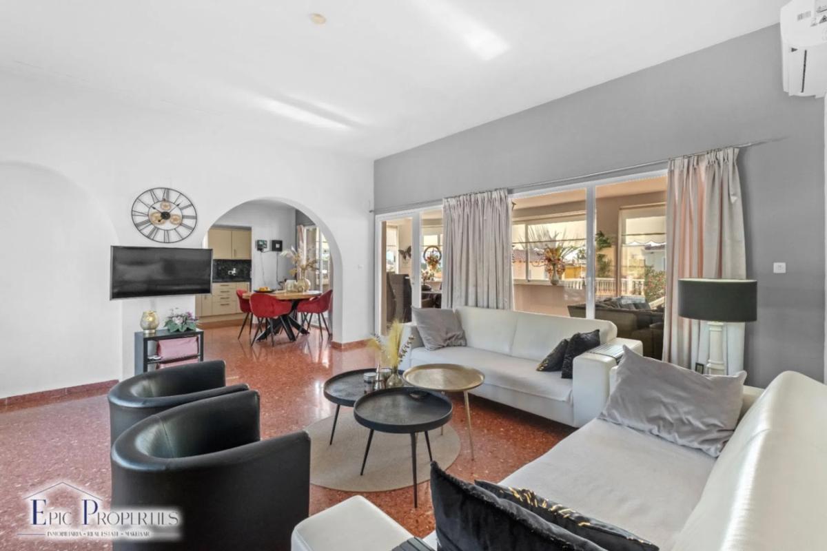 Sale of independent chalet in Calle Turmalina, Alfaz del Pi
photo 5