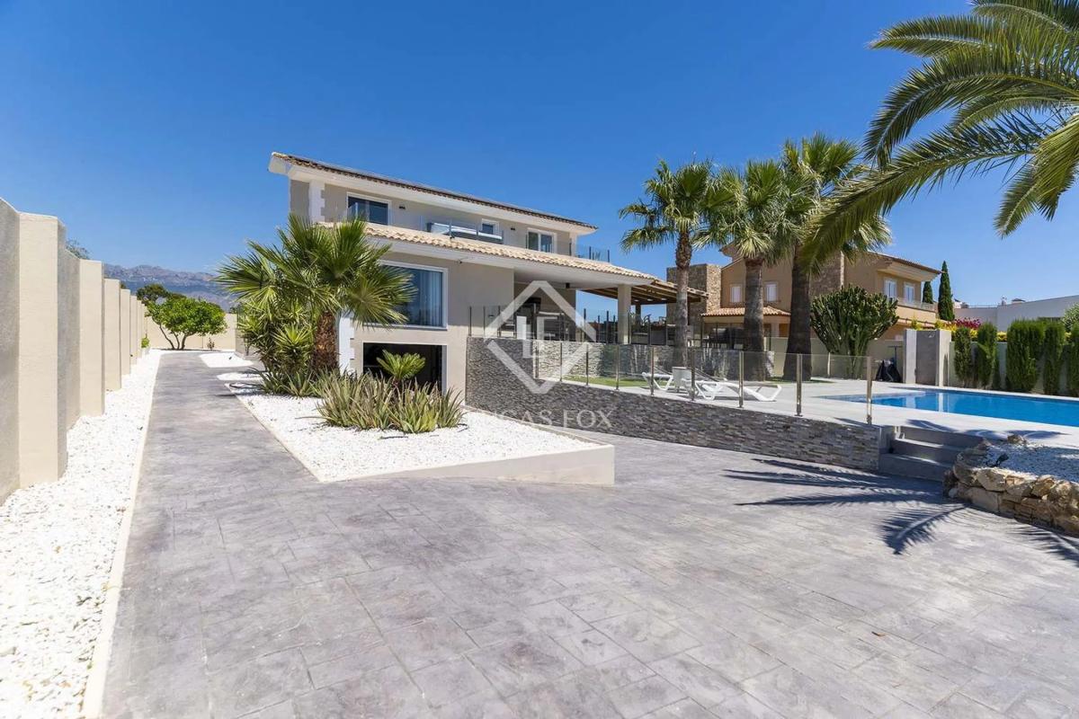 Venta de chalet independiente en Avenida gran canaria, Alfaz del Pi
photo 5