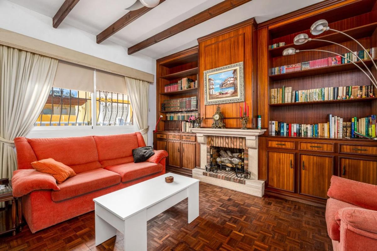 Sale of independent chalet in Calle Pinsa, Alfaz del Pi
 photo 2