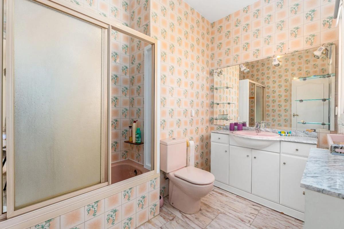 Sale of independent chalet in Calle Pinsa, Alfaz del Pi
 photo 5
