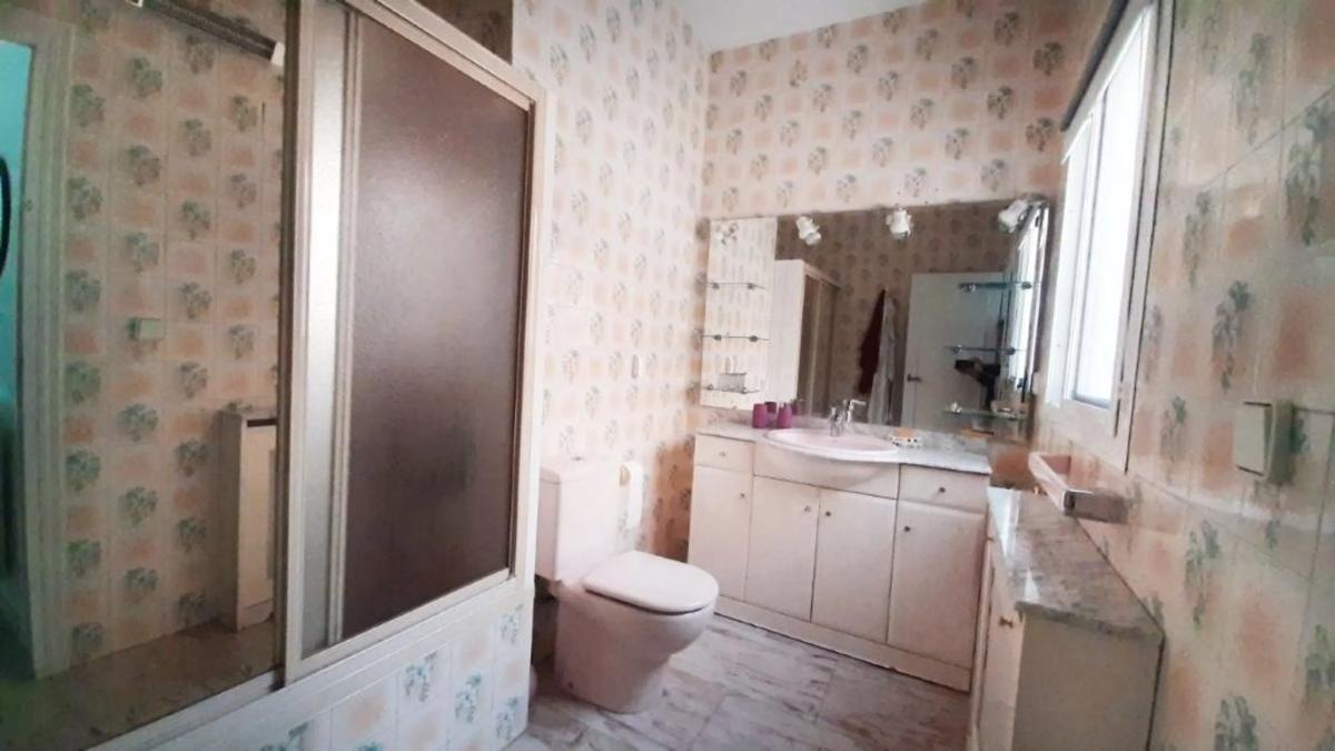 Sale of independent chalet in Calle Faisà, Alfaz del Pi
photo 4