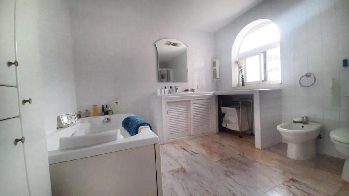 Sale of independent chalet in Calle Faisà, Alfaz del Pi
photo 5