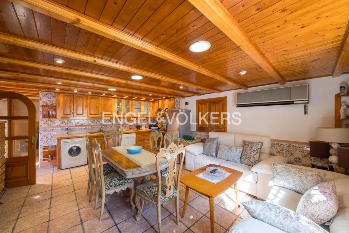 Продажа отдельного шале в Calle Robi, Алфаз дель Пи photo 4