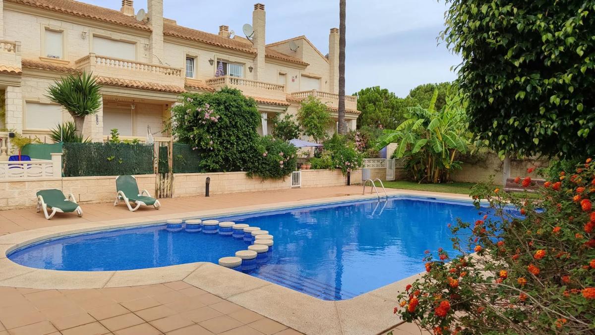 Sale of townhouse in L'Albir , Alfaz del Pi photo 4