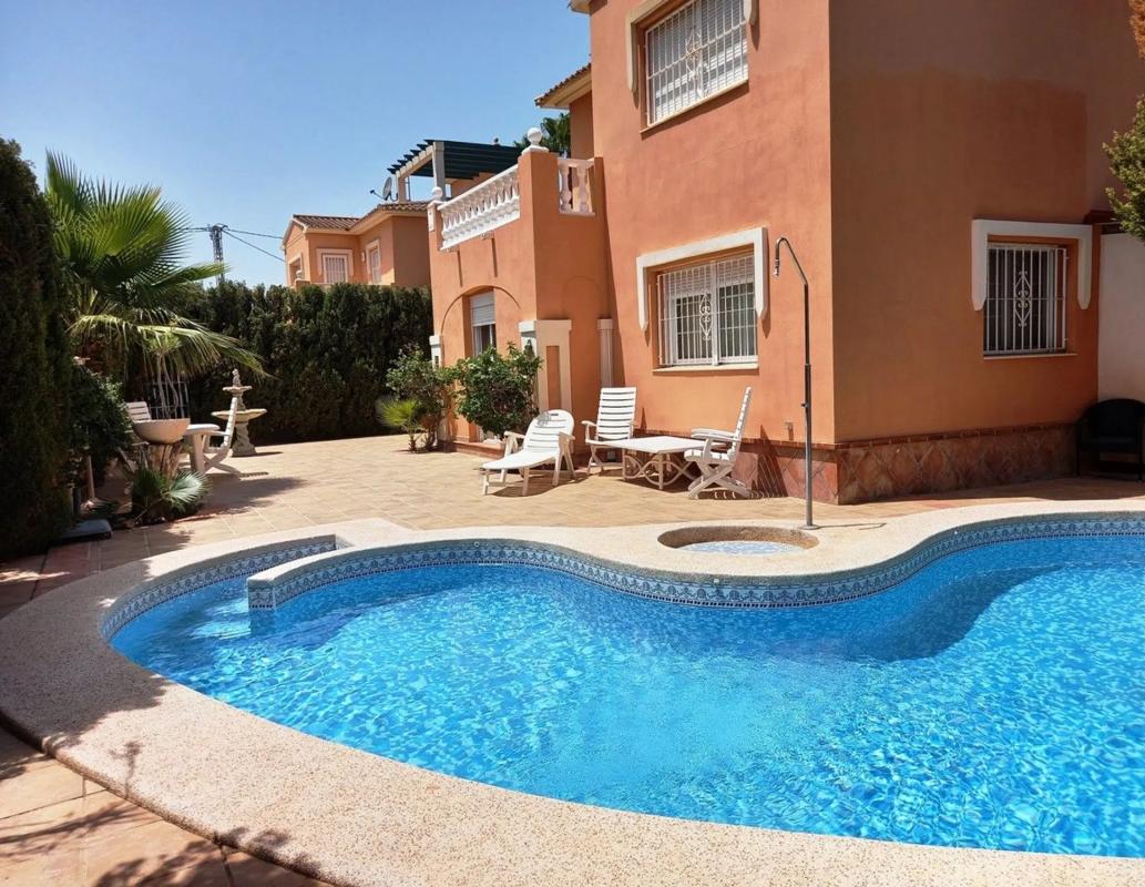 Sale of independent chalet in L'Albir, Alfaz del Pi
photo 1