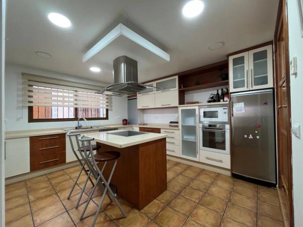 Chalet independiente en venta en Calle Quevedo, Alfaz del Pi
 photo 1