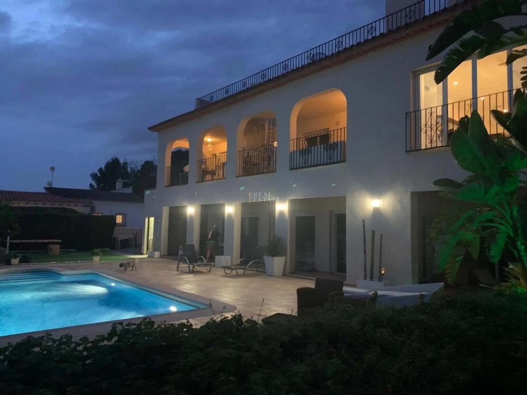 Venta de chalet independiente en Alfaz del Pi Pueblo-Urbanizaciones, Alfaz del Pi
photo 2
