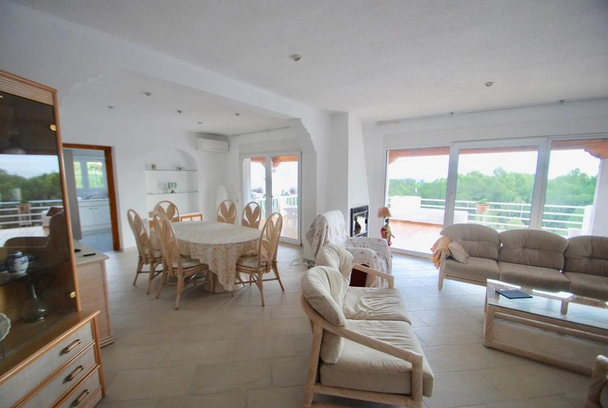 Sale of independent chalet in Calle Montseny, Alfaz del Pi
photo 1