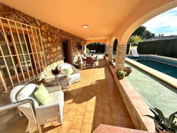 Independent chalet for sale in Urbanizacion Coblanca, 98, Benidorm
photo 1