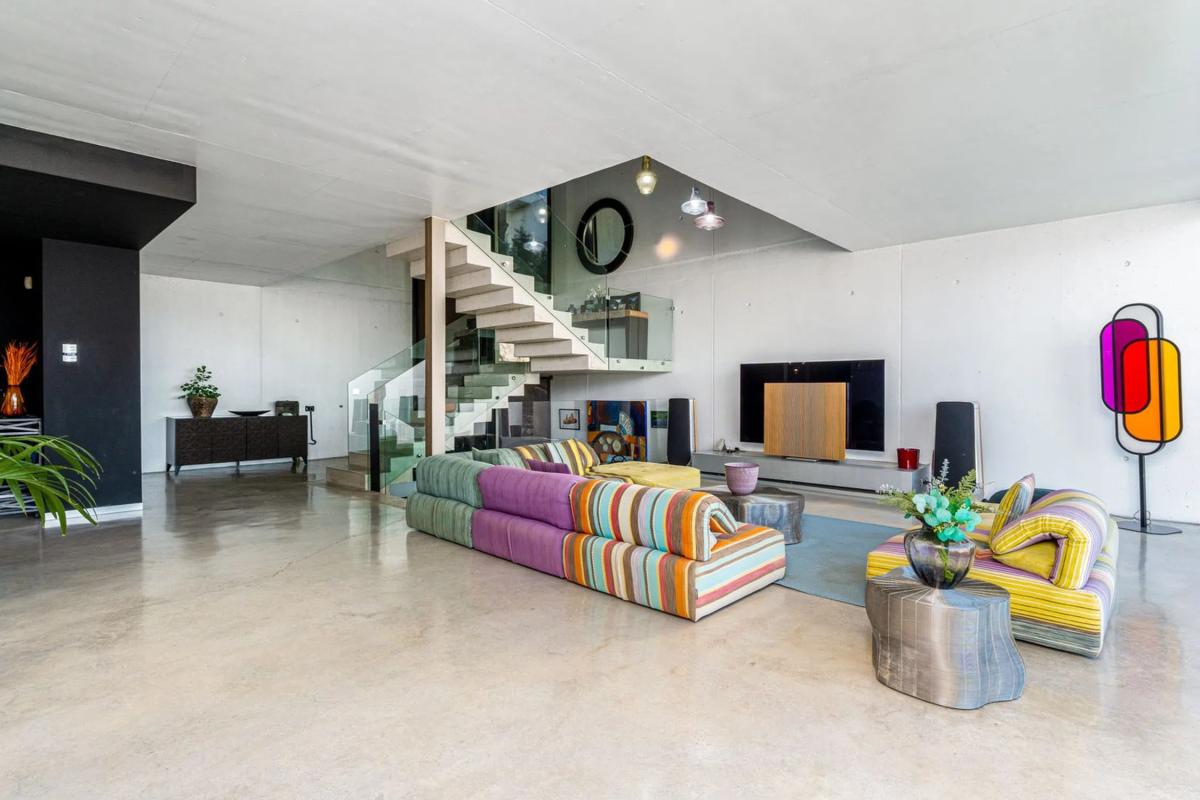 Продажа отдельного шале в Calle Taywan, Бенидорм photo 4