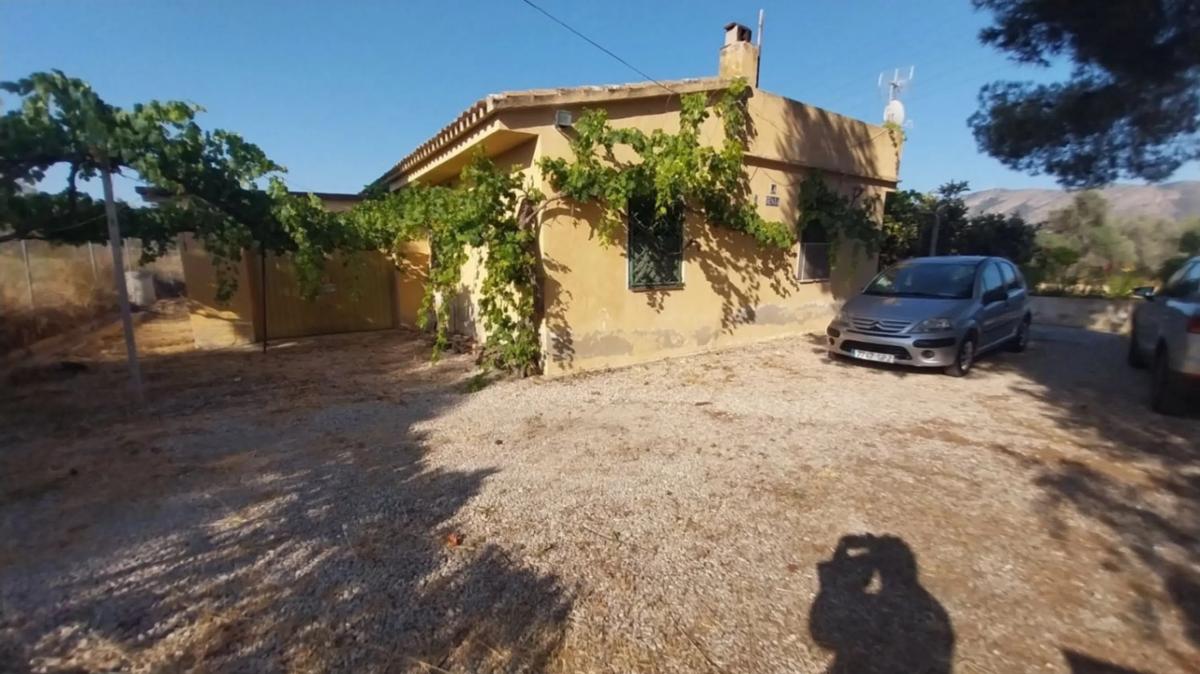 Sale of independent chalet in Camino Vell de L`Alfaz, Benidorm
photo 5